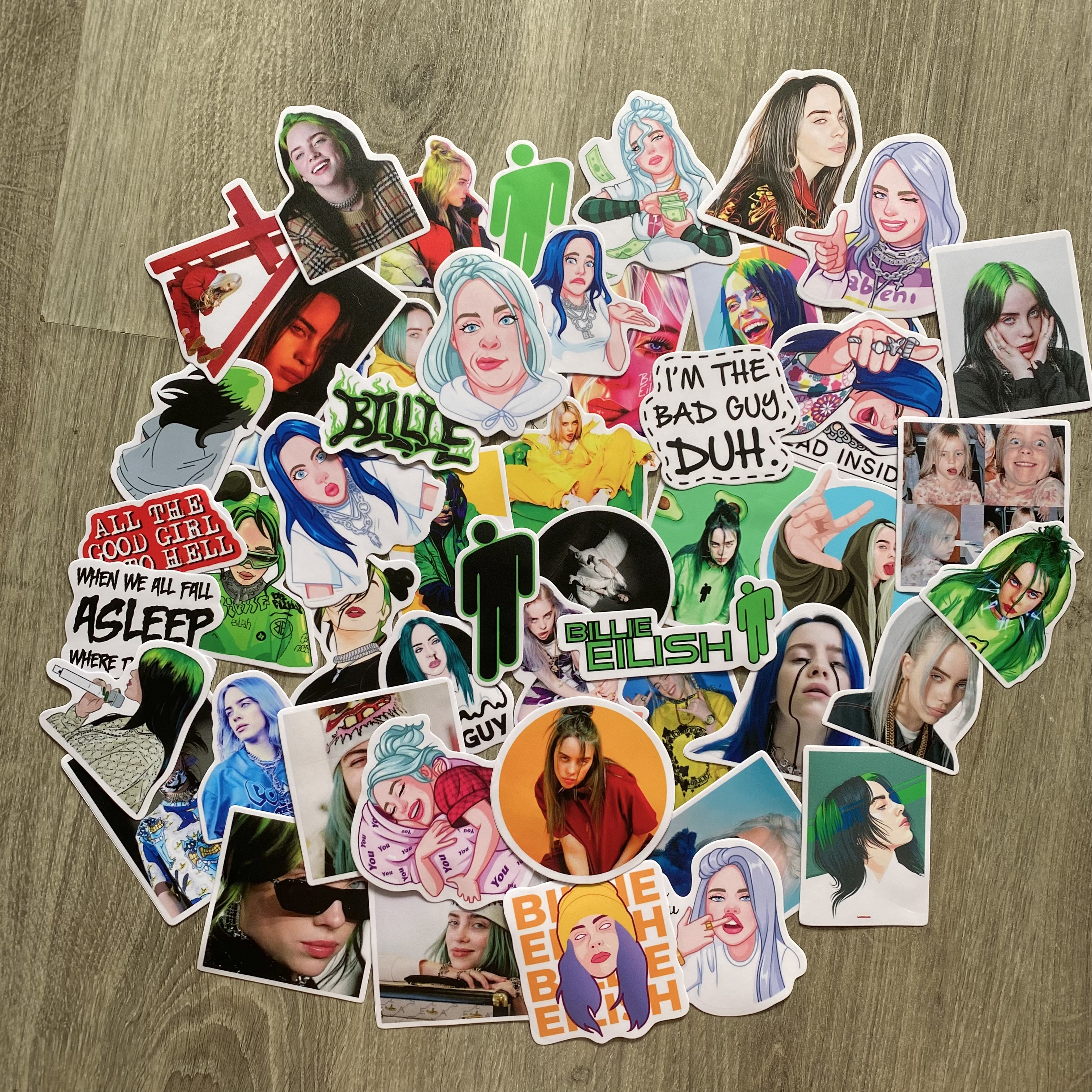Sticker Billie Eilish Dán Trang Trí - Chất Liệu PVC Cán Màng Chất Lượng Cao Chống Nước, Chống Nắng, Không Bong Tróc Phai Màu