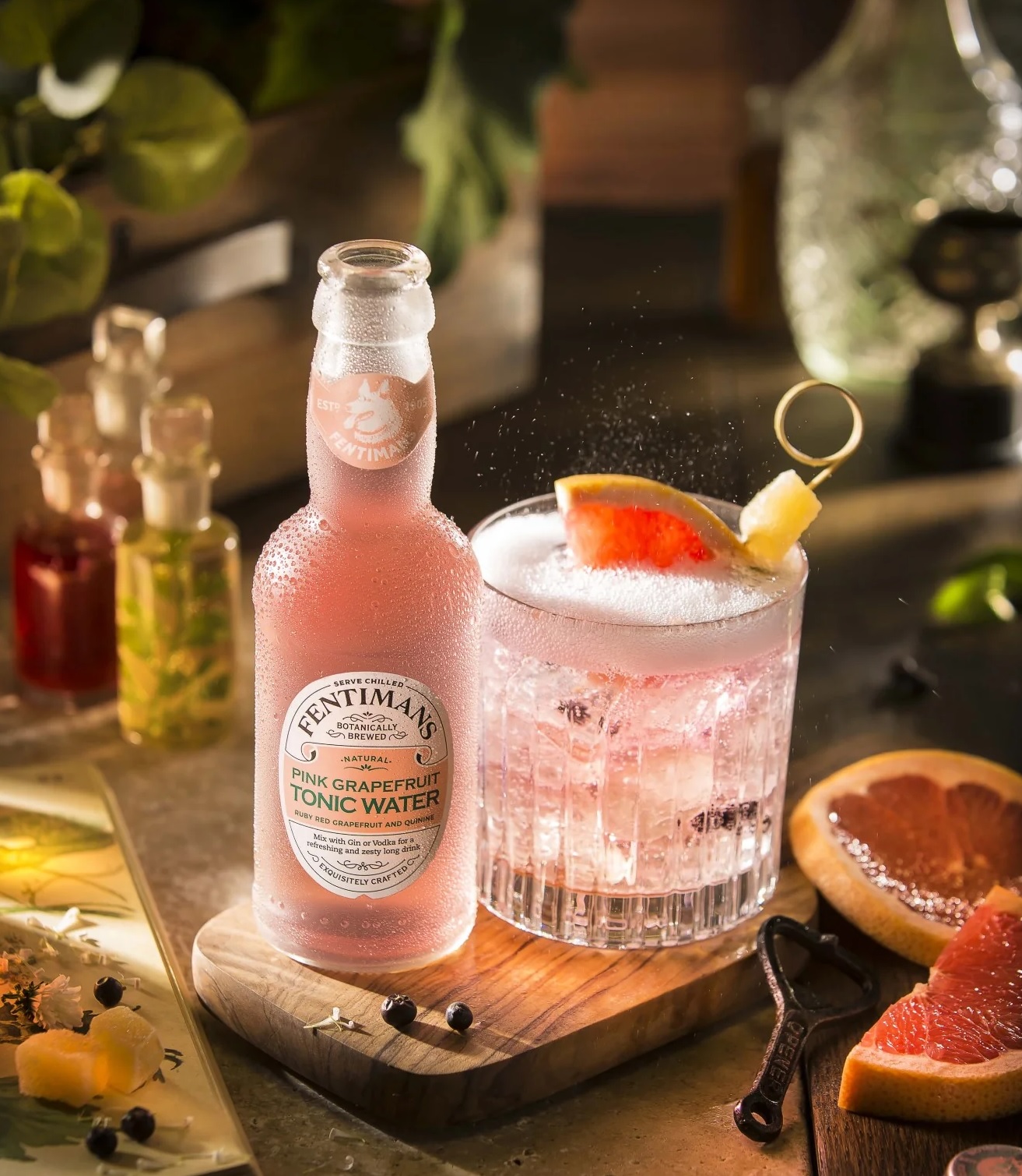 Fentimans Tonic Vị Bưởi Hồng Pink Grapefruit Anh Quốc 200ml * Lốc 4 Chai - Hàng chính hãng