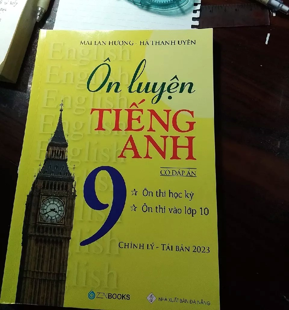 Sách - Ôn Luyện Tiếng Anh 9 (Có Đáp Án) Mai Lan Hương