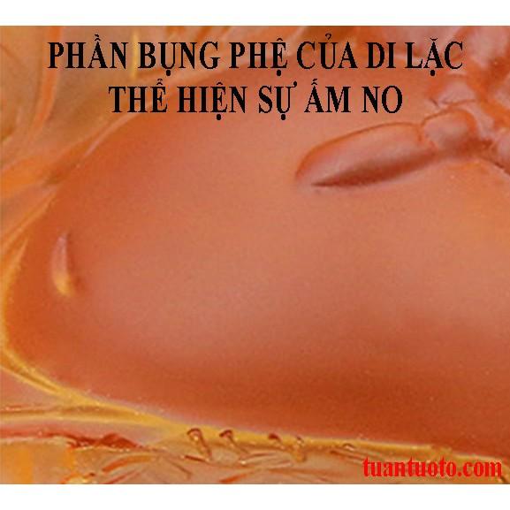 Tượng di lặc để trên ô tô