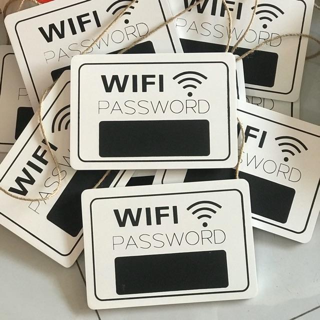 Bảng ghi Pass wifi cho quán