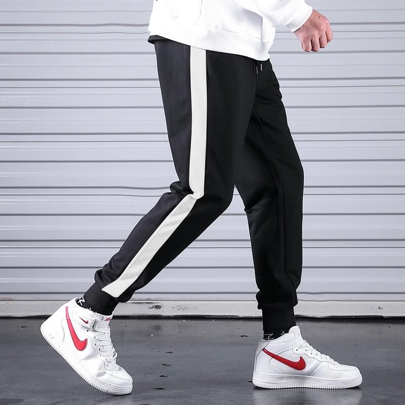 Quần jogger sọc trắng thể thao