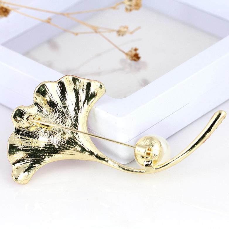 Cài áo lá may mắn đính ngọc GC166