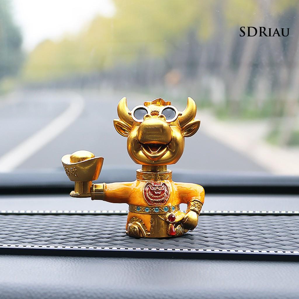 Mô Hình Con Bò Mini Chạy Bằng Năng Lượng Mặt Trời Trang Trí Xe Hơi / Nhà Cửa