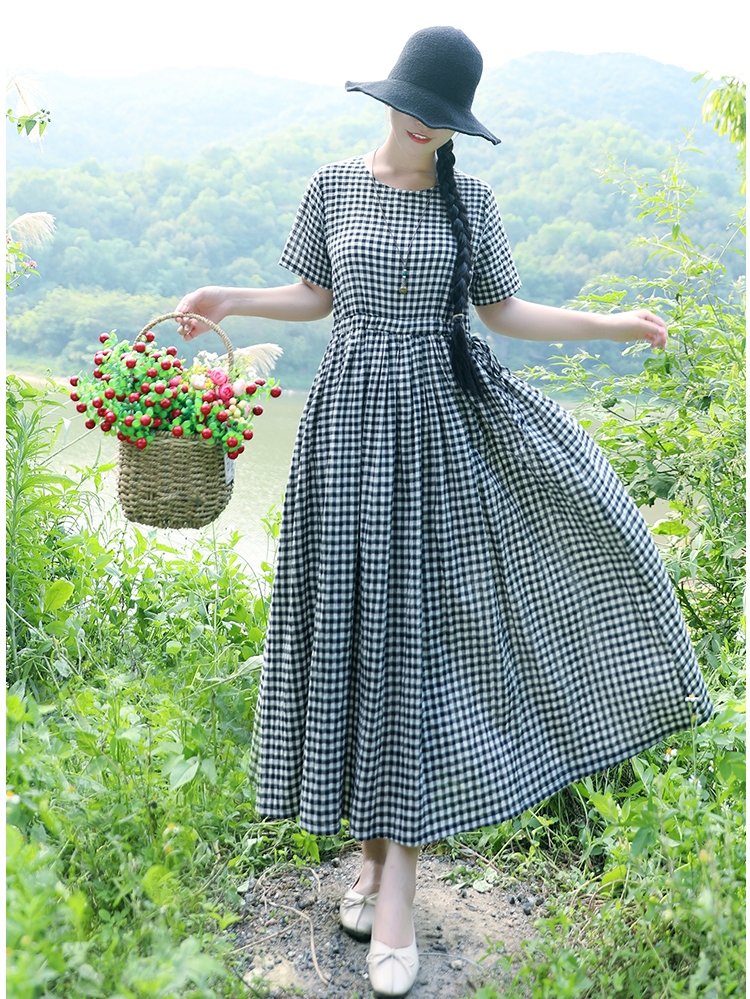 Đầm sơ mi Haint Boutique form rộng kẻ sọc kèm dây thắt eo da159