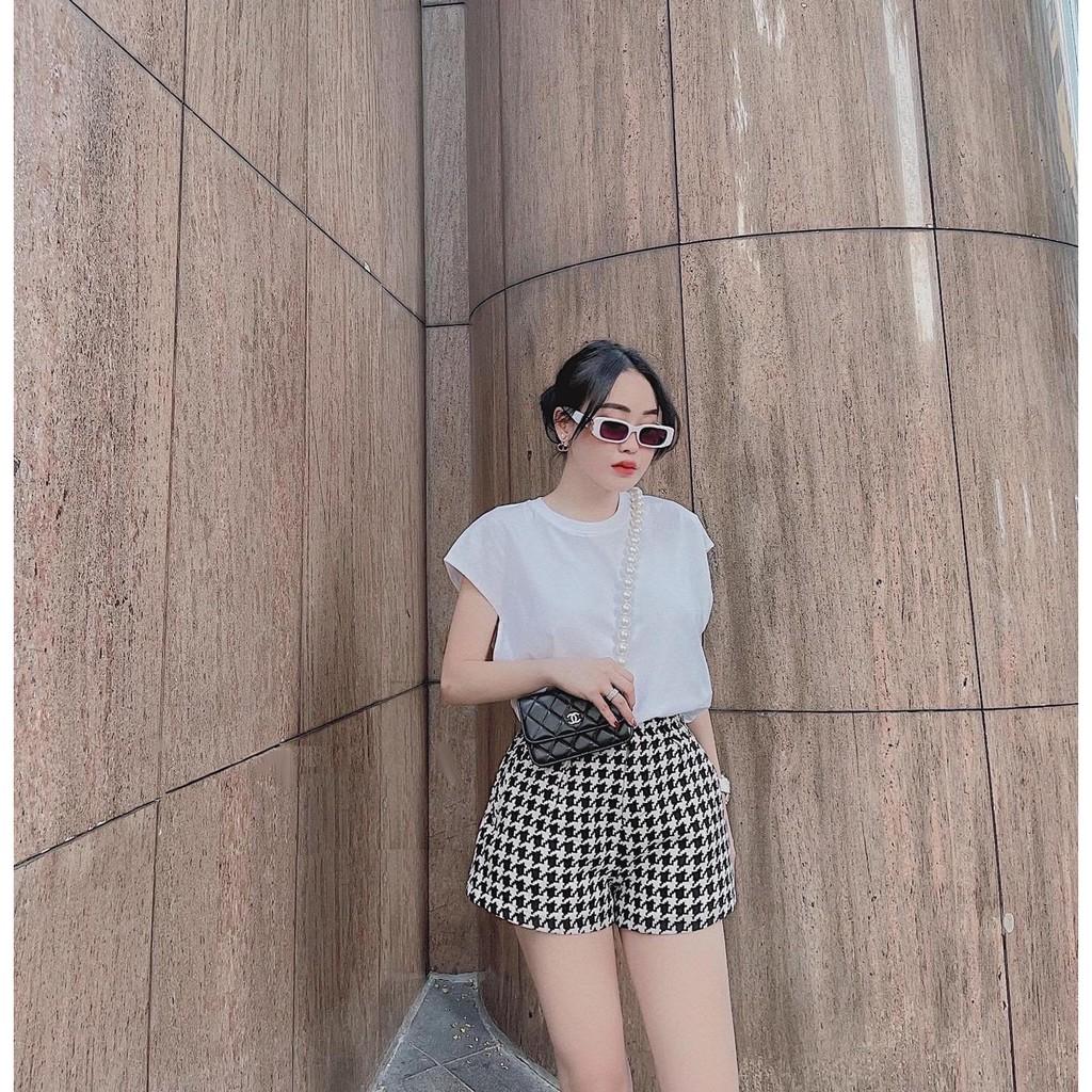 Bộ đồ váy kẻ caro áo cotton trắng năng động đi chơi đi làm