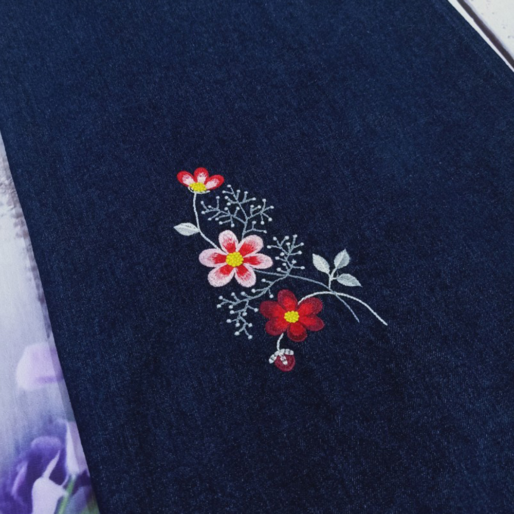 Váy Chống Nắng Xẻ Tà Cao Cấp Vải Jean Cotton Dày Dặn, Mềm Mại Thêu Họa Tiết Hoa Anh Đào Có Nút Bấm Chân