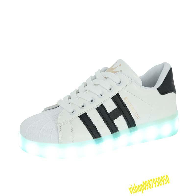 GIÀY CHỮ HI - GIÀY PHÁT SÁNG ĐÈN LED mã AQ3295