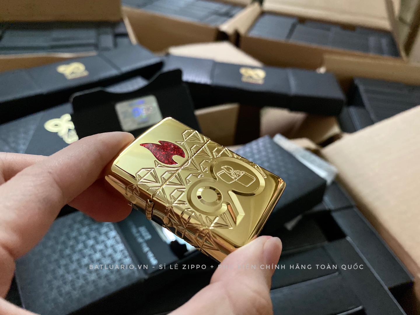 Bật Lửa Zippo 49866 – Zippo 90th Anniversary Limited Edition – Zippo 2022 Collectible Of The Year Asia – Gold Plated – Zippo Coty 2022 Asia