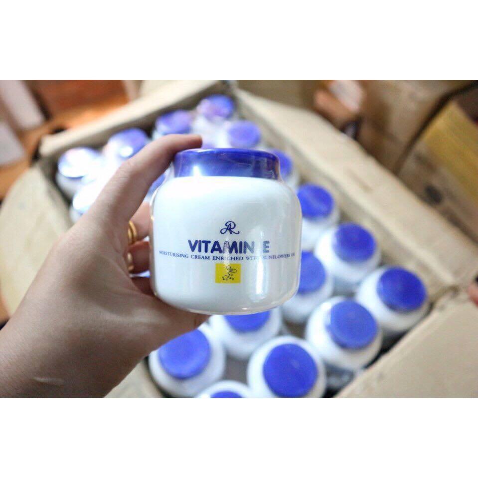 Kem Dưỡng Ẩm VITAMIN E Thái Lan