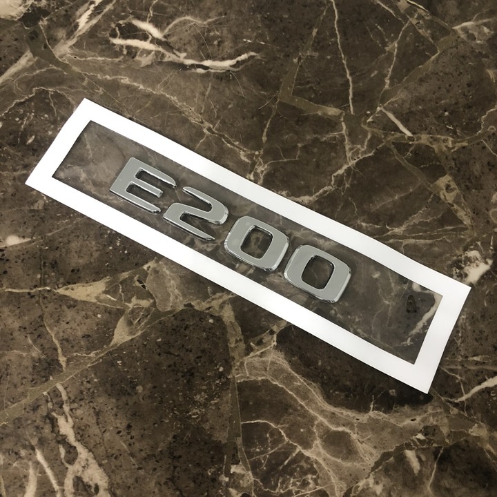 Decal tem chữ Inox 3D dán đuôi xe ô tô E200 và E300