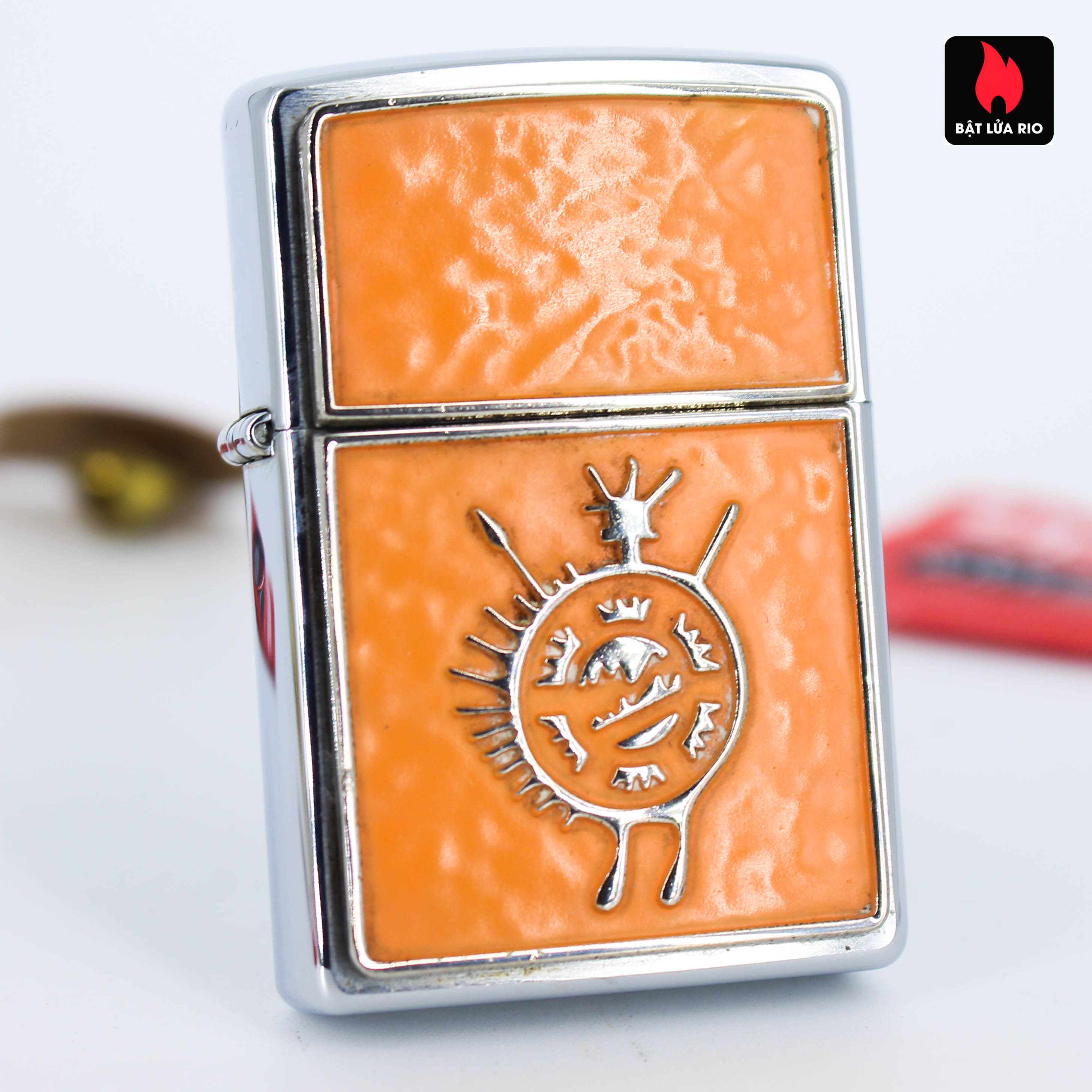 Bật Lửa Zippo 2004 – Zippo Native Dancer Brush Chrome Emblem