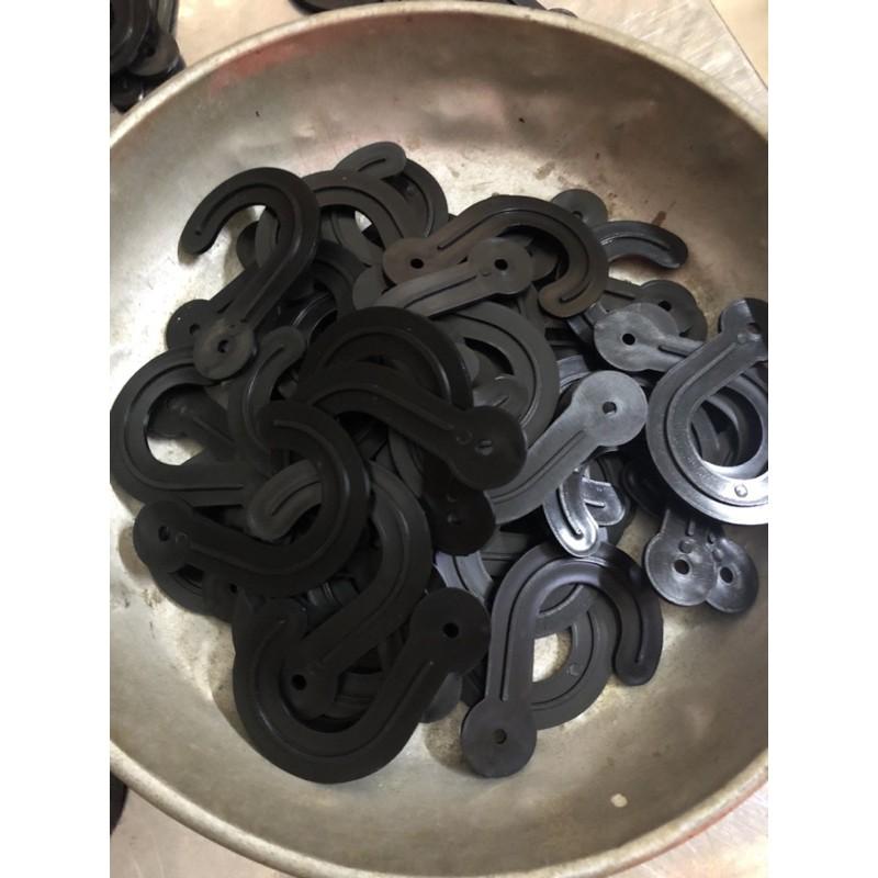 Móc nhựa dấu hỏi 100 cái