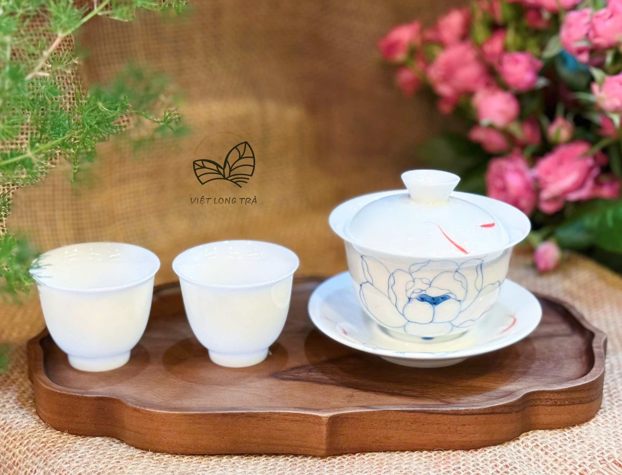 CHÉN KHẢI SỨ LIÊN NGƯ VẼ TAY - DUNG TÍCH 120ML - GAIWAN