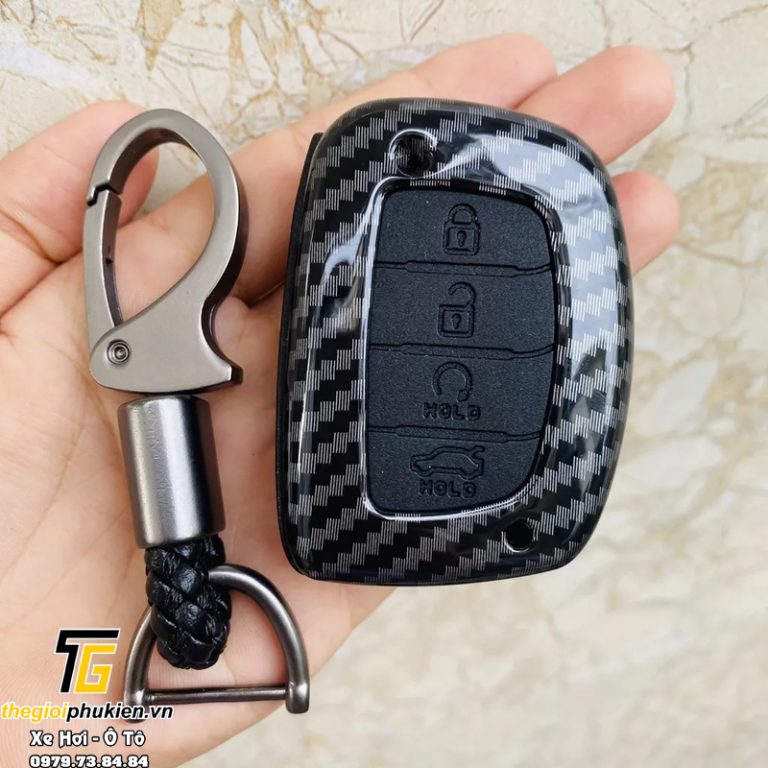 Ốp chìa khóa carbon bọc, bảo vệ chìa khóa xe Hyundai Creta kèm móc đeo INOX
