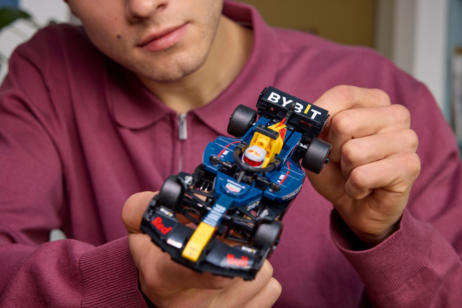 Đồ Chơi Lắp Ráp Xe Đua Oracle Red Bull Racing RB20 F1 - Lego Speed Champions 77243 (251 Mảnh Ghép)