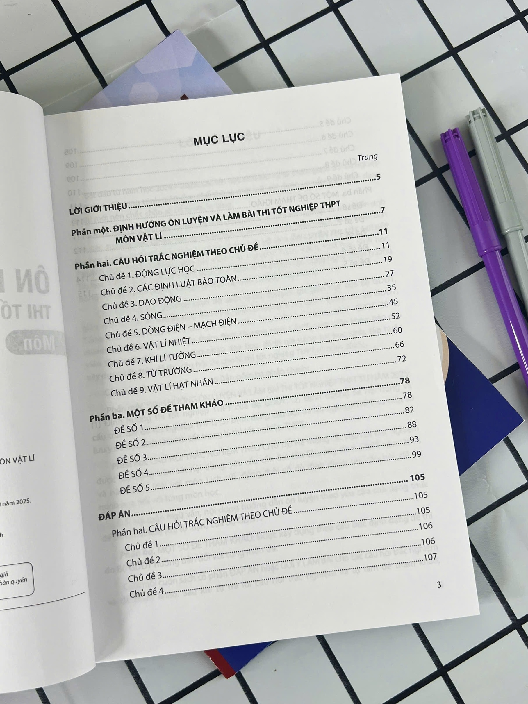 Ôn luyện trắc nghiệm thi tốt nghiệp trung học phổ thông môn Vật lí