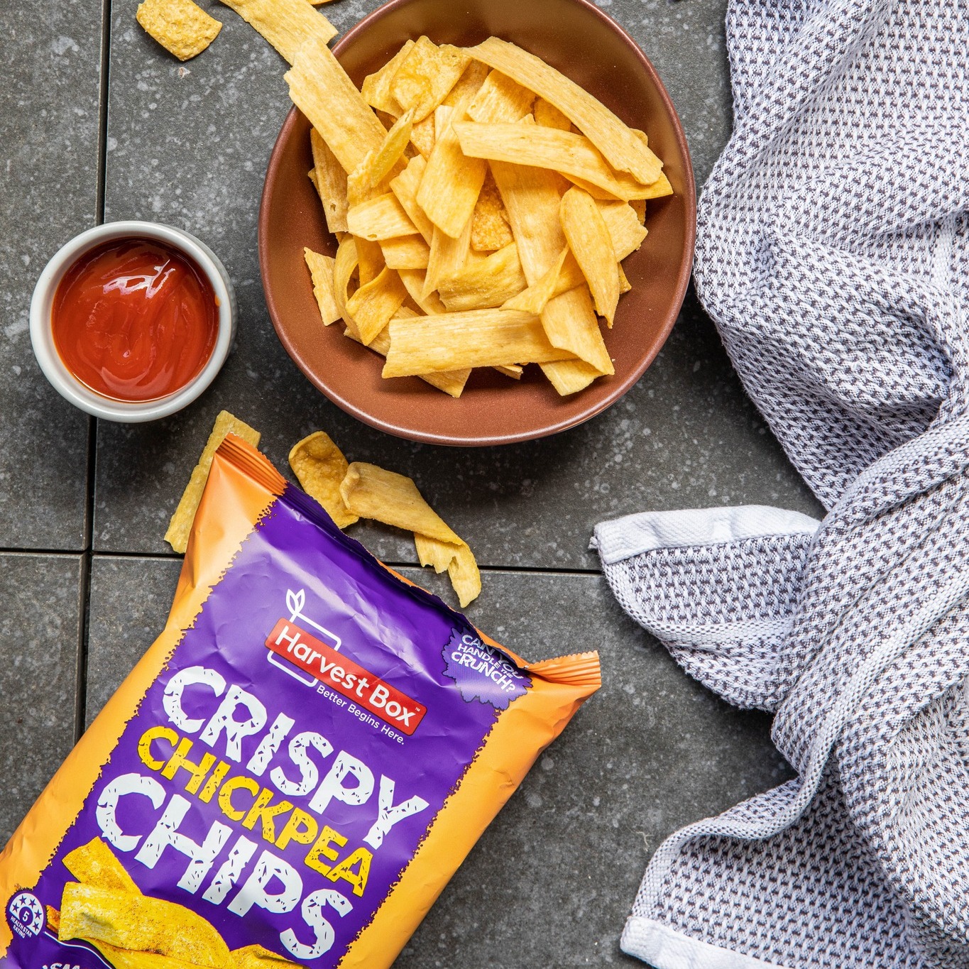 Bánh Snack Đậu Gà Vị BBQ không gluten, ăn kiêng, ăn chay Harvest Box - Crispy Chickpea Chips Smokehouse BBQ 125g