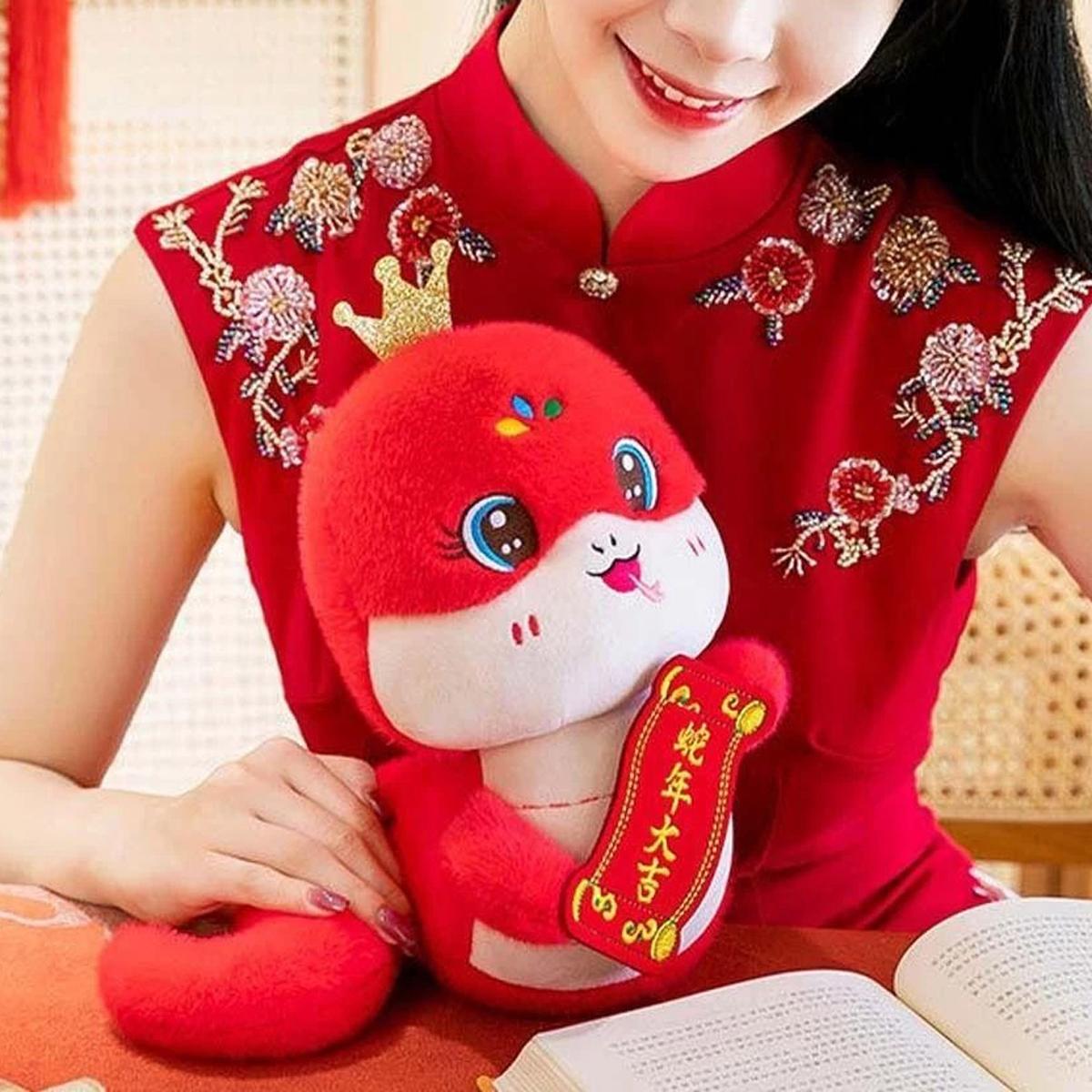 Thú Bông Rắn Tết 2025 25 cm - Nuan Nuan WGS25