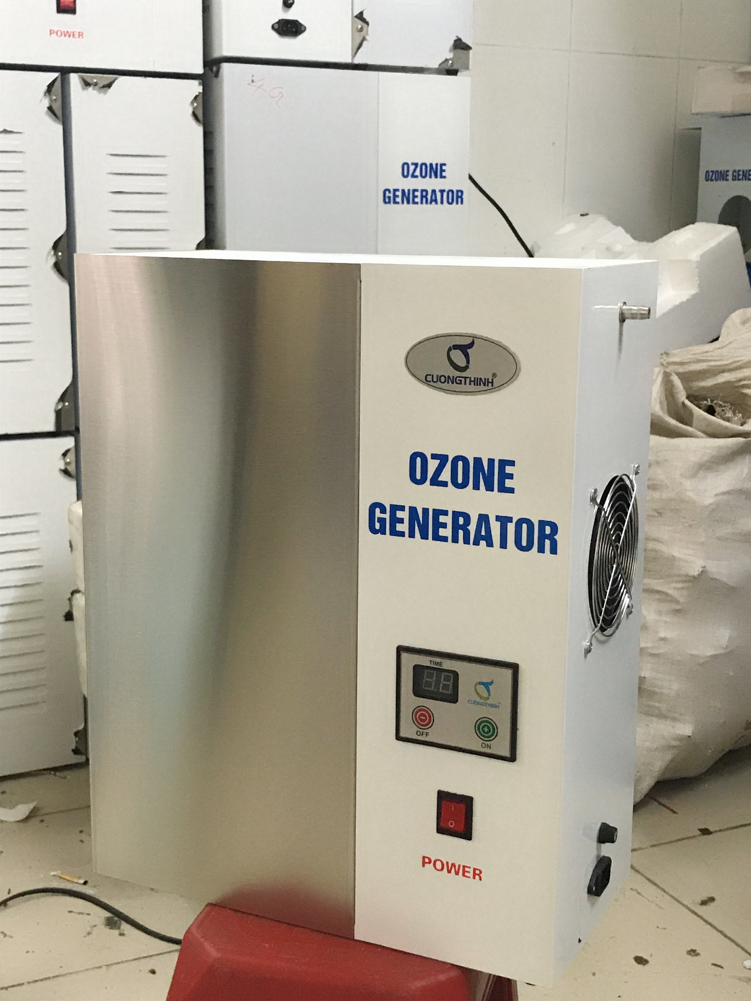 Máy tạo ozone công nghiệp xử lý nước nuôi cá Generator Z-3 - Hàng Chính hãng Cường Thịnh