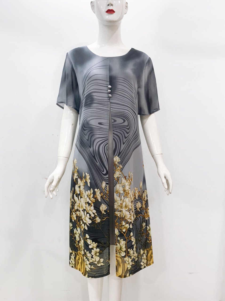 Đầm Váy Trung Niên Dáng Dài Dạng Đầm Suông BigSize Quý Bà Phối 3 Nút In Hoa - Thời Trang Trung Niên Nữ GOTI 3296D