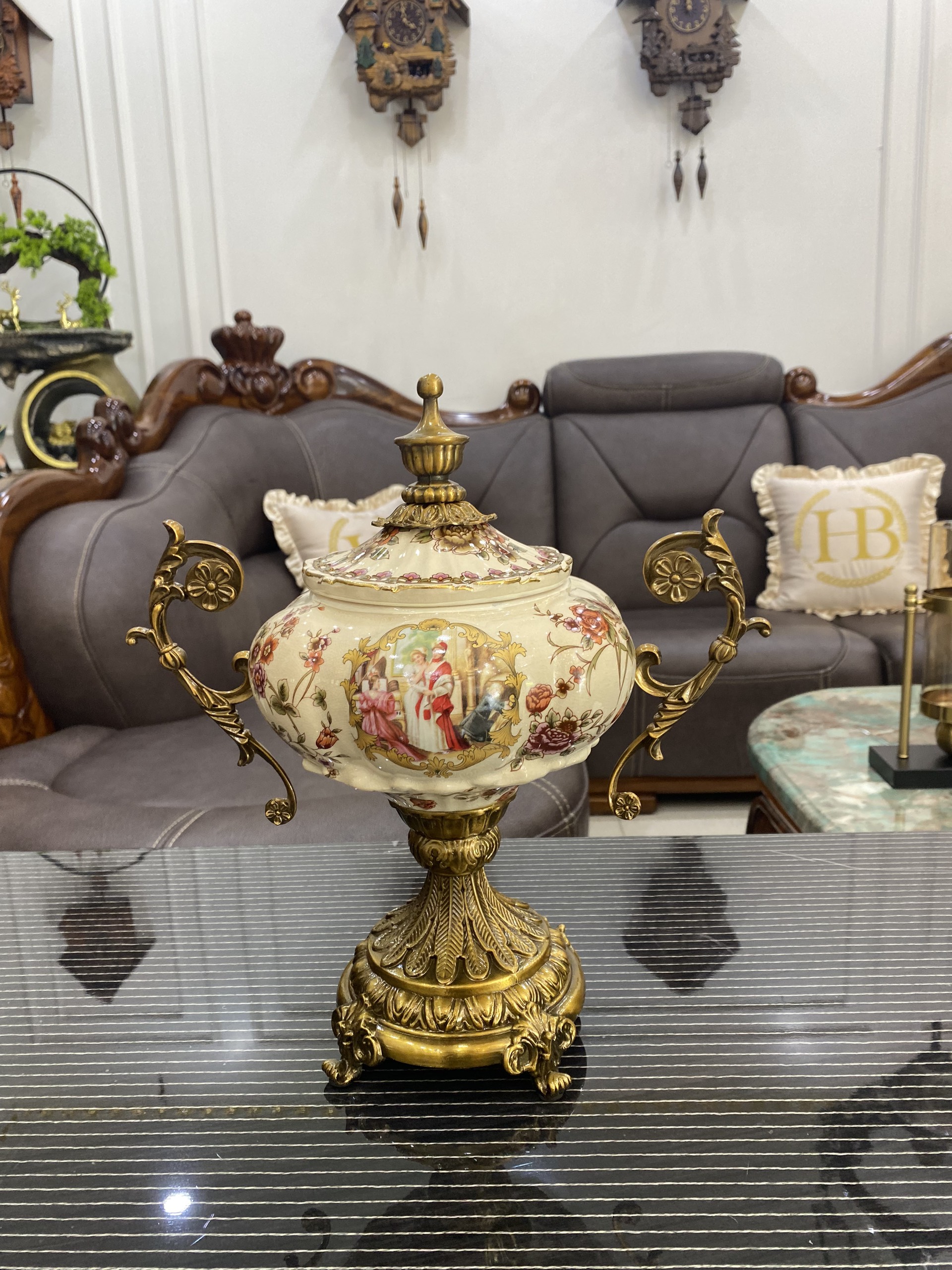Bình cúp - Bình chóe trang trí hút tài, hút lộc họa tiết Châu Âu mang phong cách tân cổ điển sang trọng CB24-BC - Món quà tặng có ý nghĩa vào các dịp tân gia nhà mới, tặng đồng nghiệp.
