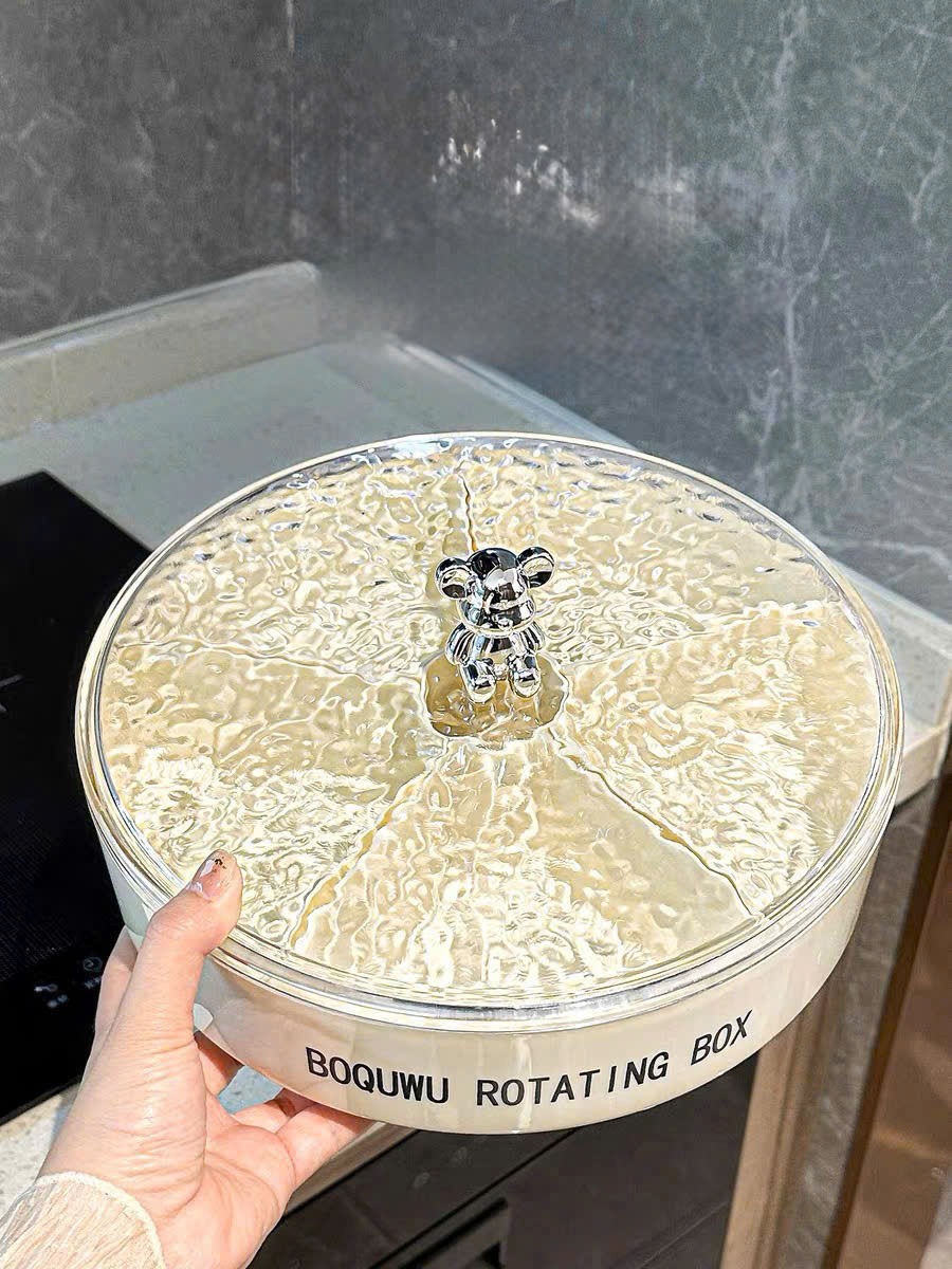 Khay Đựng Bánh Kẹo Mứt Tết 6 Ngăn Xoay 360° Nắp Trong Suốt – Hộp Đựng Kẹo Quay Tròn Decor Gấu Cao Cấp - HÀNG CHÍNH HÃNG MINIIN