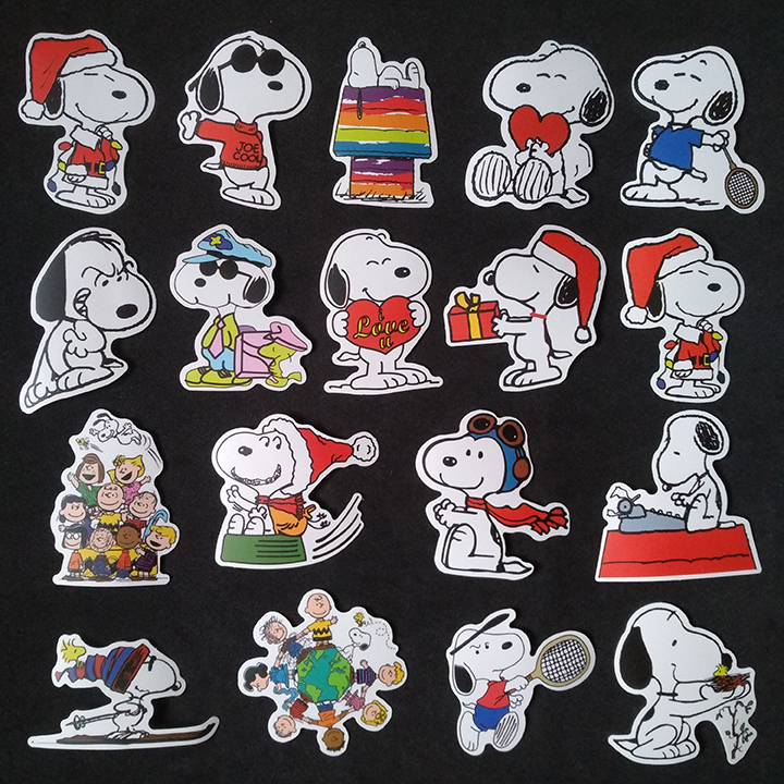 Bộ Sticker dán cao cấp chủ đề SNOOPY - Dùng dán Xe, dán mũ bảo hiểm, dán Laptop