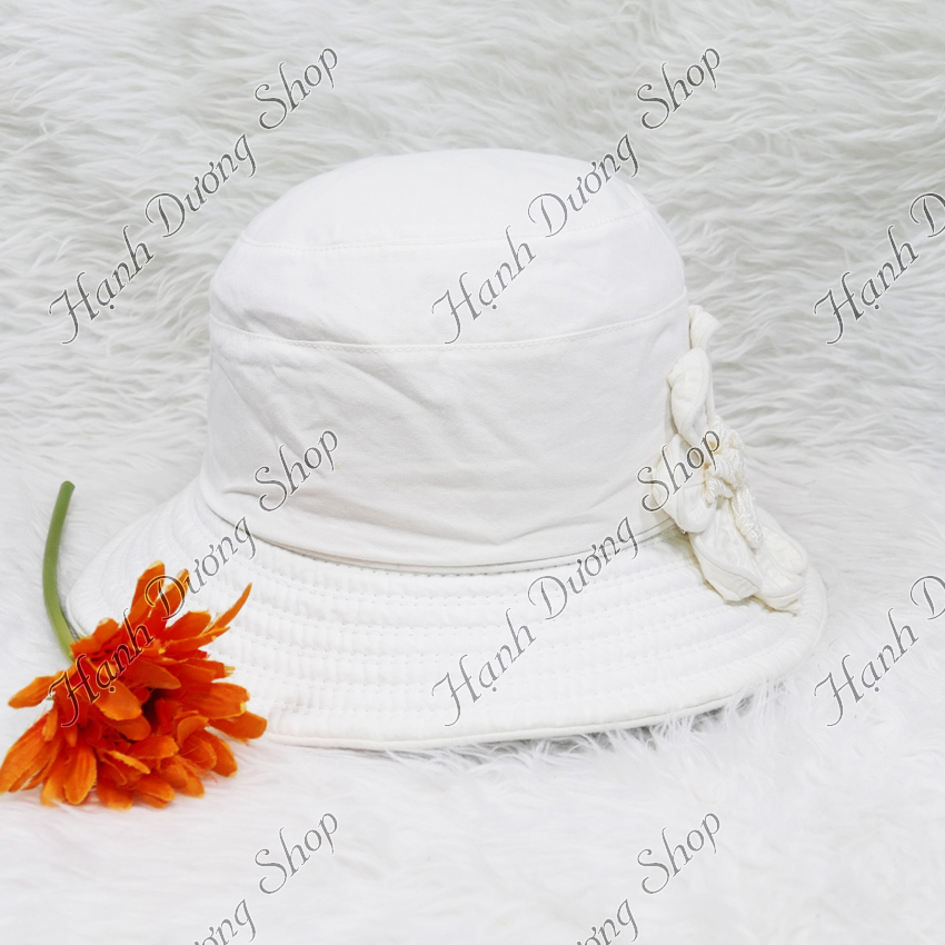 Mũ rộng vành nữ gắn hoa 9 cánh dễ thương, vành rộng 7cm, chất liệu vải cotton oát cao cấp oát mềm mại - Hạnh Dương