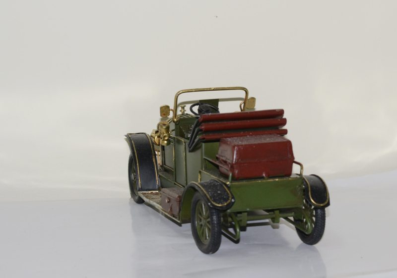 Mô hình xe hơi cổ Châu Âu kim loại trưng bày/ Vintage Metal Car handmade Decoration(1810D-1134)