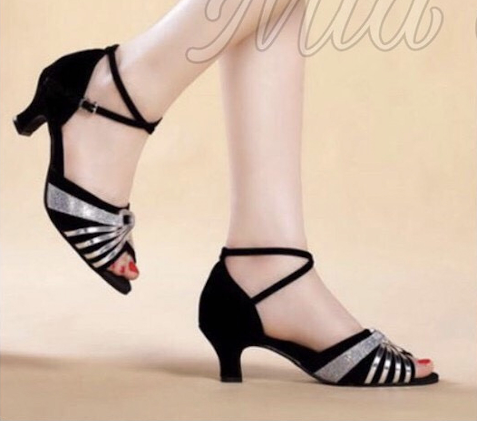 Giày sandal khiêu vũ hở hở mũi màu đen bạc