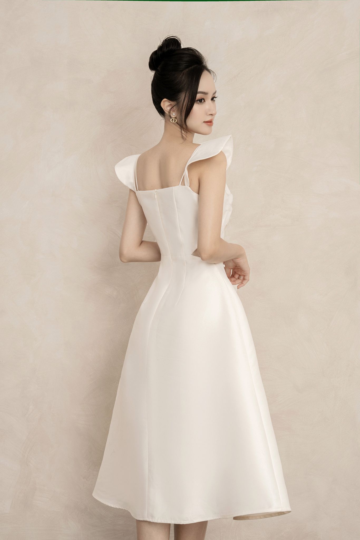 OLV - Đầm Kamari Cut Out Dress