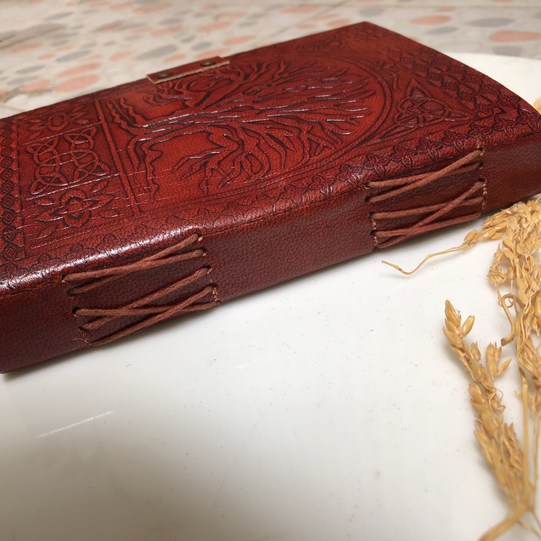 Sổ tay handmade bìa da thật  màu nâu đỏ giấy tái chế - Handmade Sketchbook Tree of life - Handmade leather journal