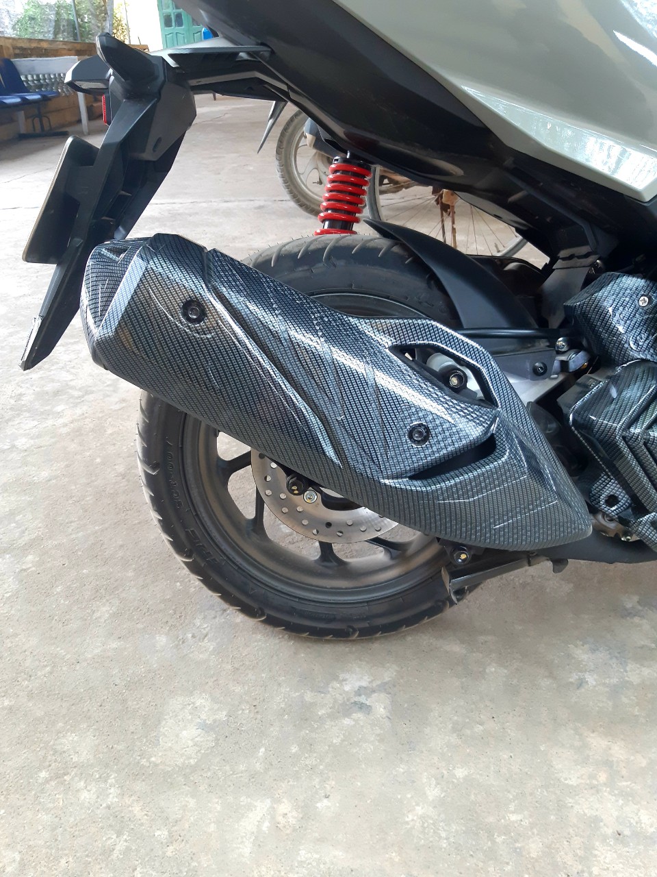 BỘ CHỤP BÁCH PÔ + ĐUÔI PÔ DÙNG CHO ĐỜI XE VARIO 160cc - VARIO 2022 2023 CACBON