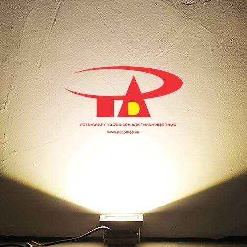 Đèn pha led 20W loại tốt, giá rẻ, chất lượng, đủ watt, ánh sáng vàng, siêu sáng, chiếu rộng, chiếu xa, vỏ dày.