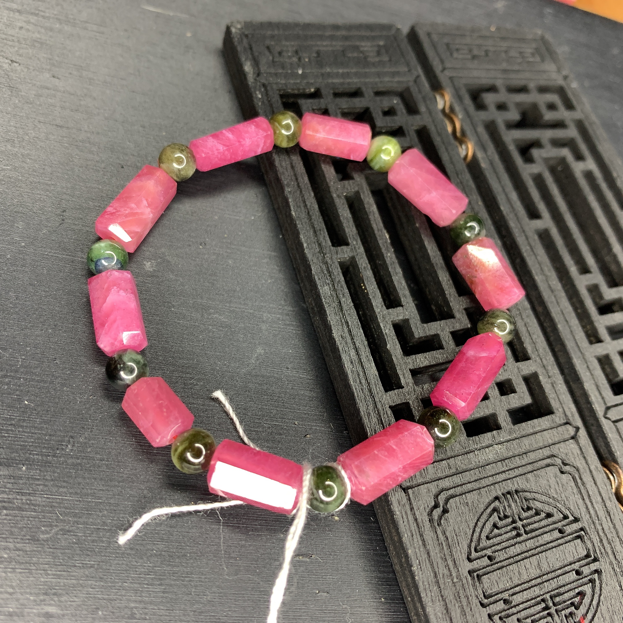 Chuỗi đá phong thủy Ruby , vòng tay ruby kết hợp tourmaline thiên nhiên
