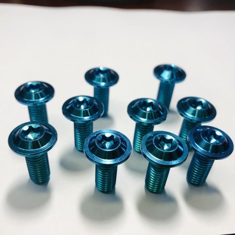 Ốc Gr5 8li20 dùng để gắn đĩa, heo dầu , gác chân và các vị trí khác trên xe