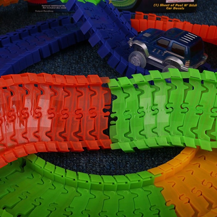 Bộ lắp ráp đường đua ô tô Magic Tracks 165pcs