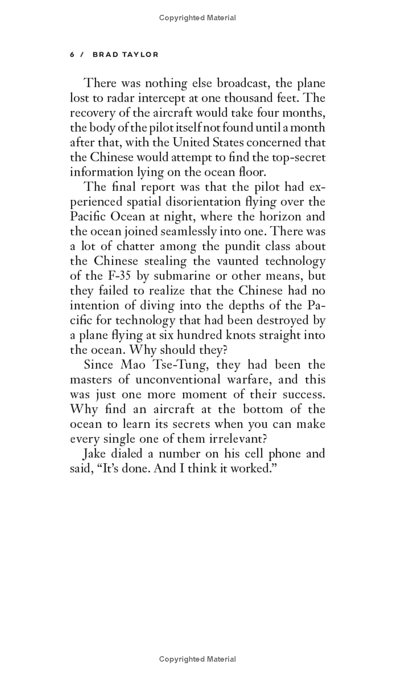 Sách ngoại văn: American Traitor (Pike Logan, Book 15)