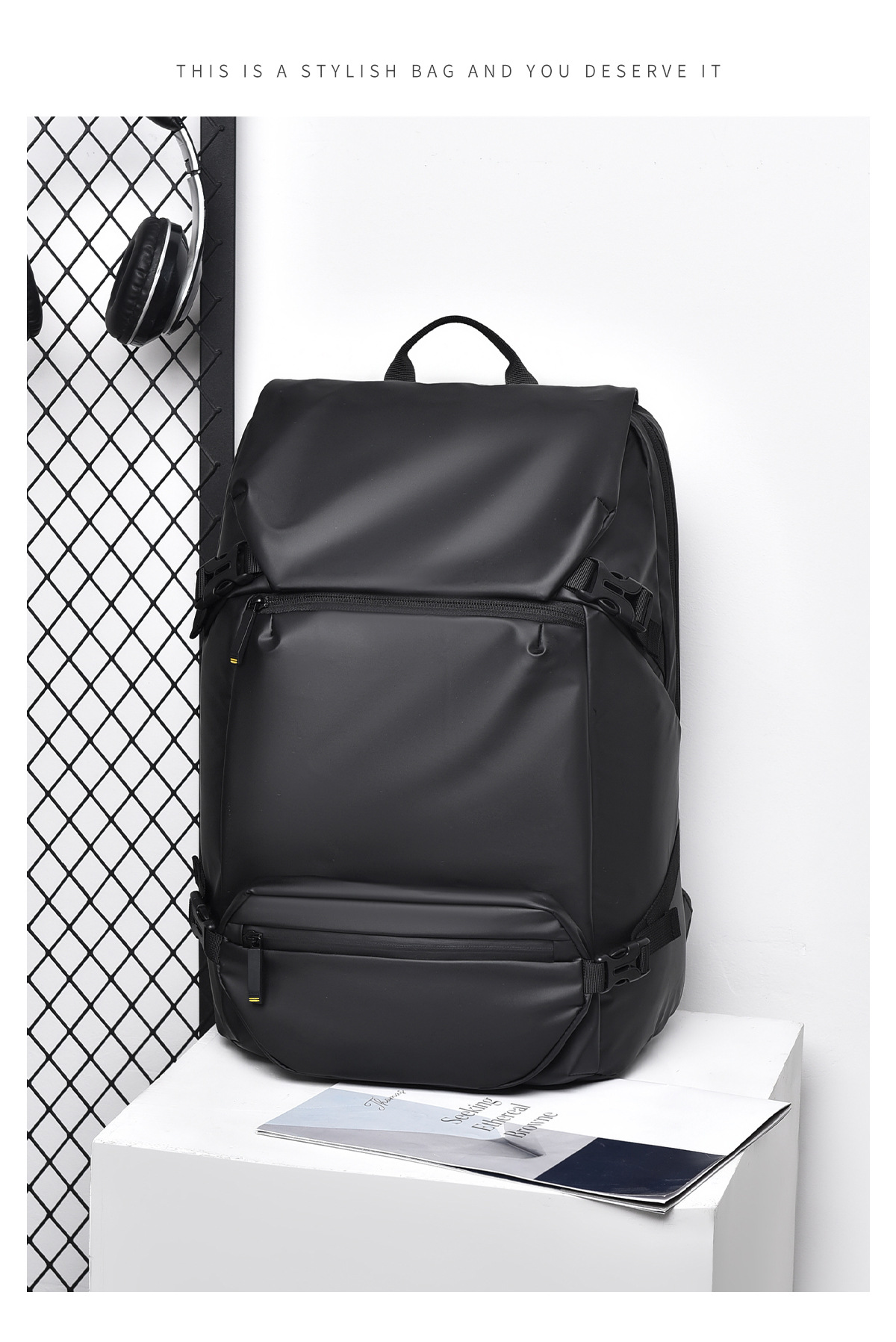 Balo laptop (15.6 inch) phong cách hiện đại - BEE GEE BLLT9099