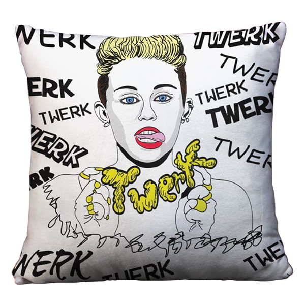 Gối vuông Twerk it like Miley Cirus - GVUP001