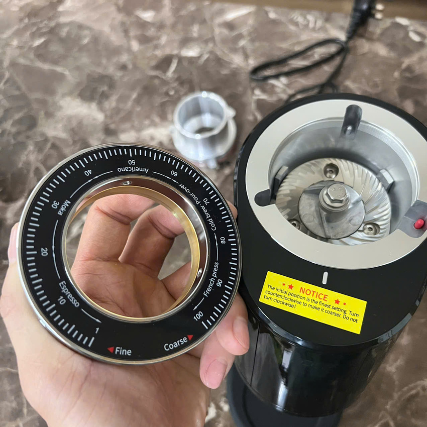 [Hàng nhập khẩu] Máy xay hạt cà phê chuyên nghiệp dùng cho gia đình, quán cà phê vừa và nhỏ. Thương hiệu Anh cao cấp Shardor BD-CG301