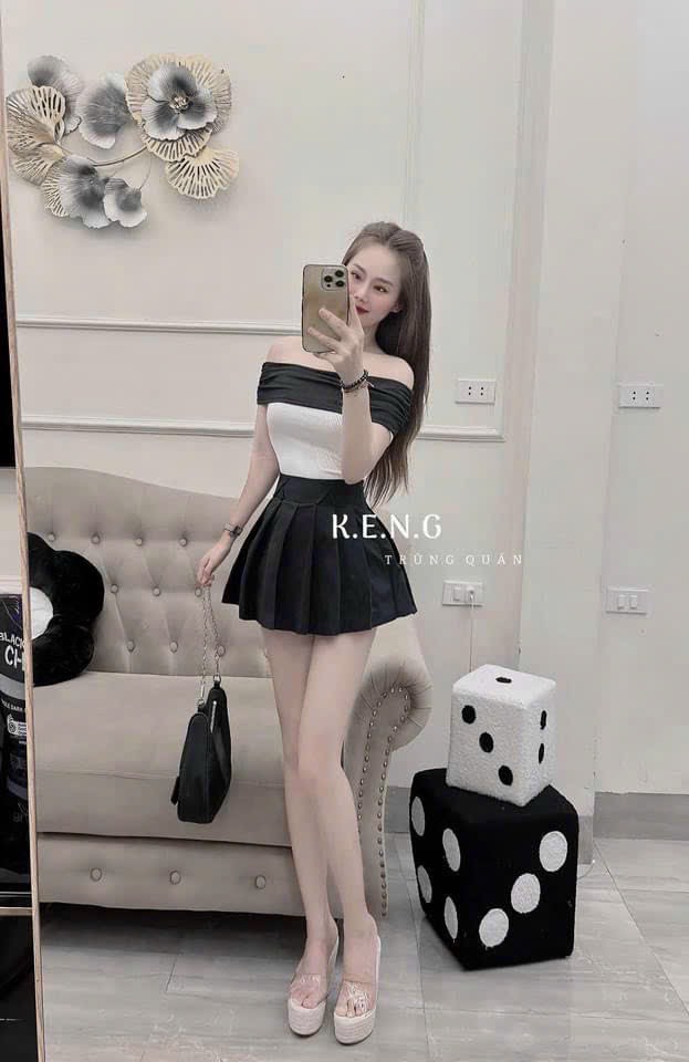 Set Áo Thun trễ bẹt vai + Váy Xếp Ly Có Lót Quần