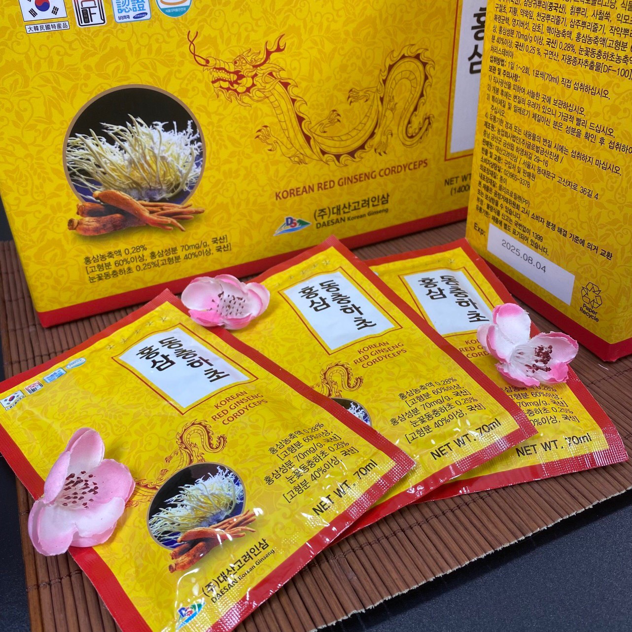 Nước hồng sâm kết hợp đông trùng hạ thảo Daesan Hàn Quốc