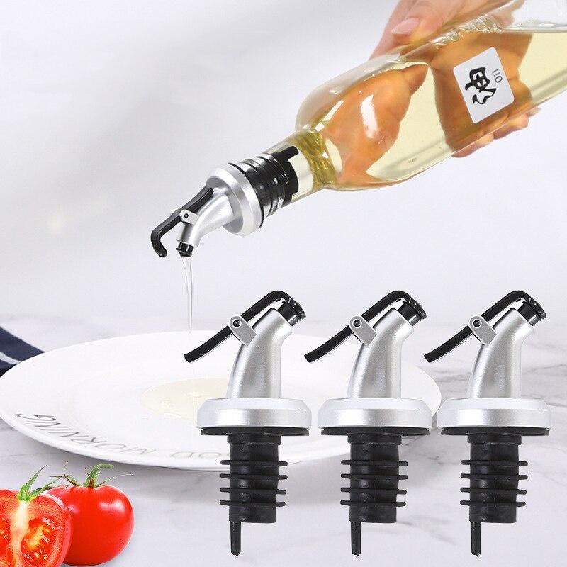 1PC Stainless Steel Oil Bottle Spout Pourer/Mouth With Stopper Flask Dry Red Wine Pot Bottle Cork Plug Olive Pourer Dispenser