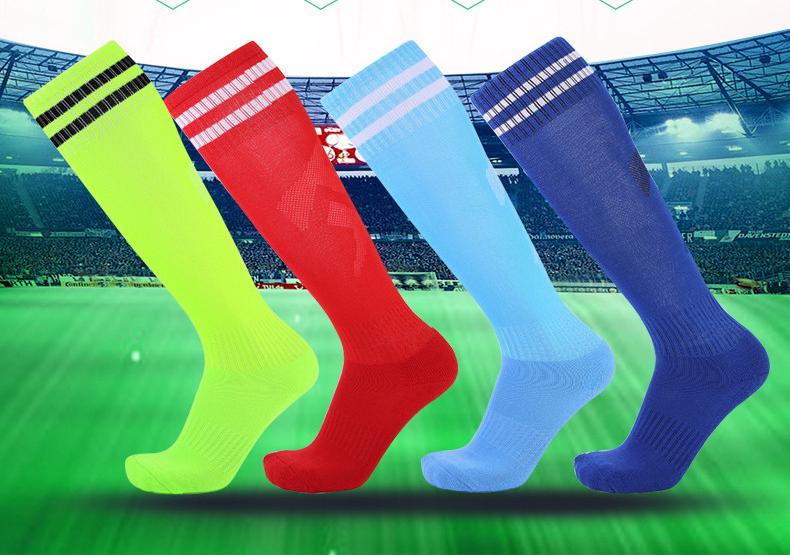 Combo 2 Đôi Vớ Dài Thể Thao 2 Sọc-Giao màu ngẫu nhiên