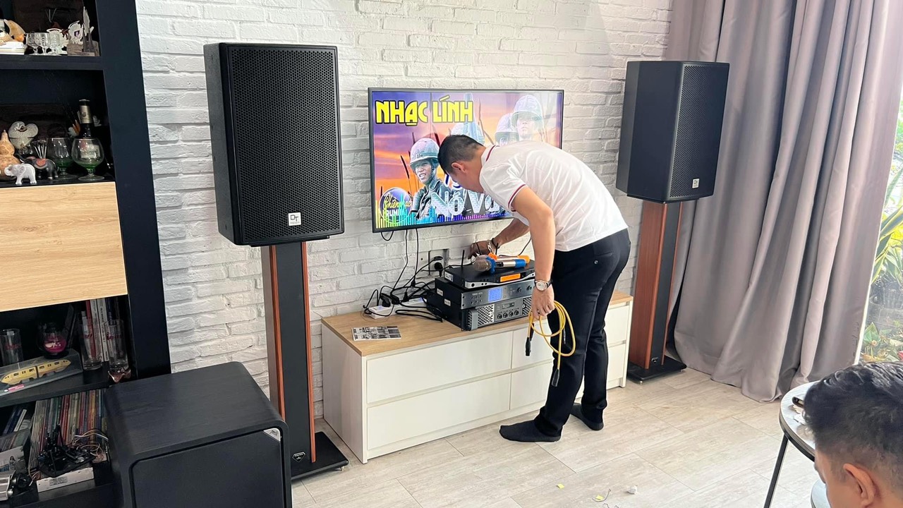 Chân loa chống rung Venza Bm 70 - hàng chính hãng