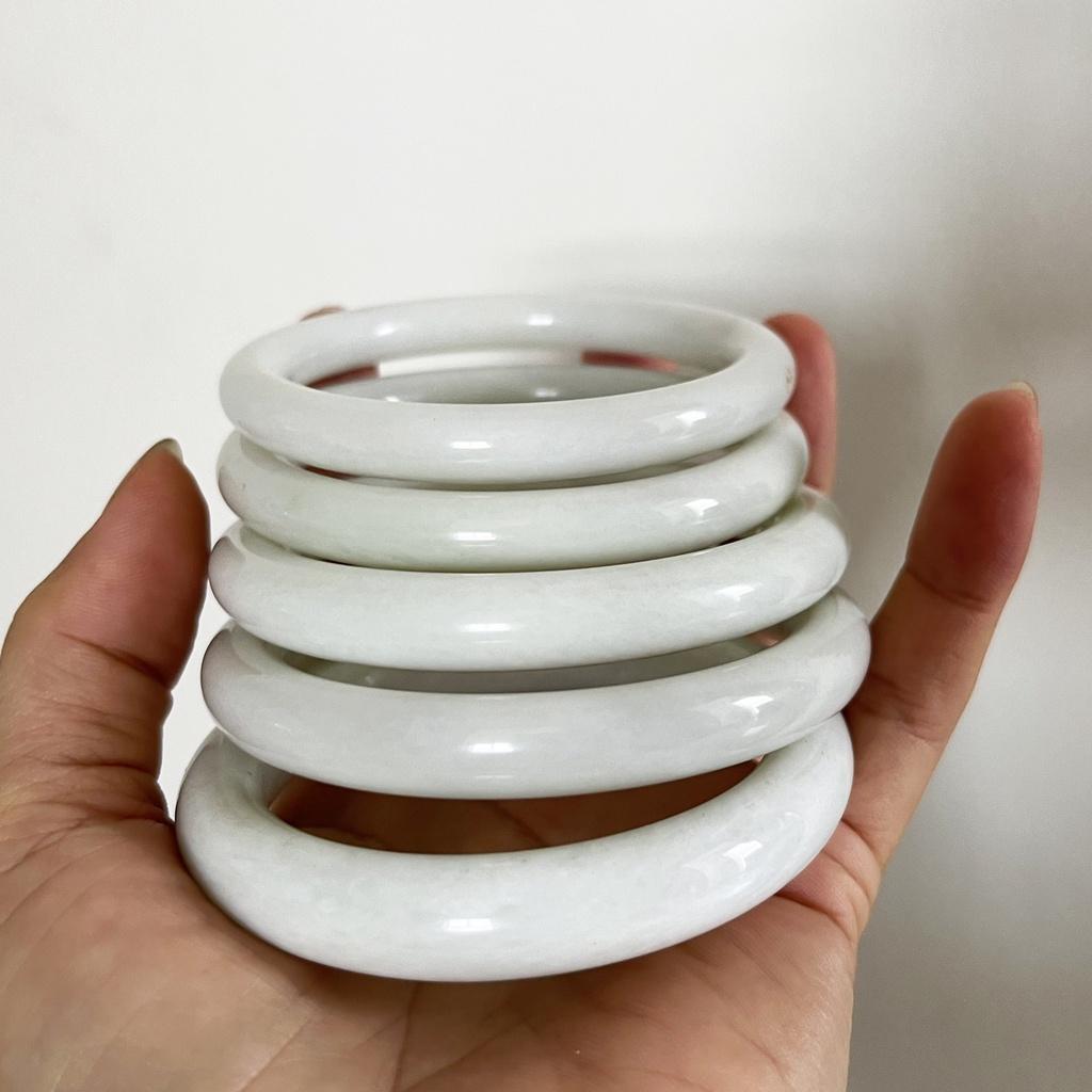 Vòng đá thật, ngọc thật bản tròn đũa màu trắng, hồng thanh lịch cho hàng hiếm xưởng nhà tự làm