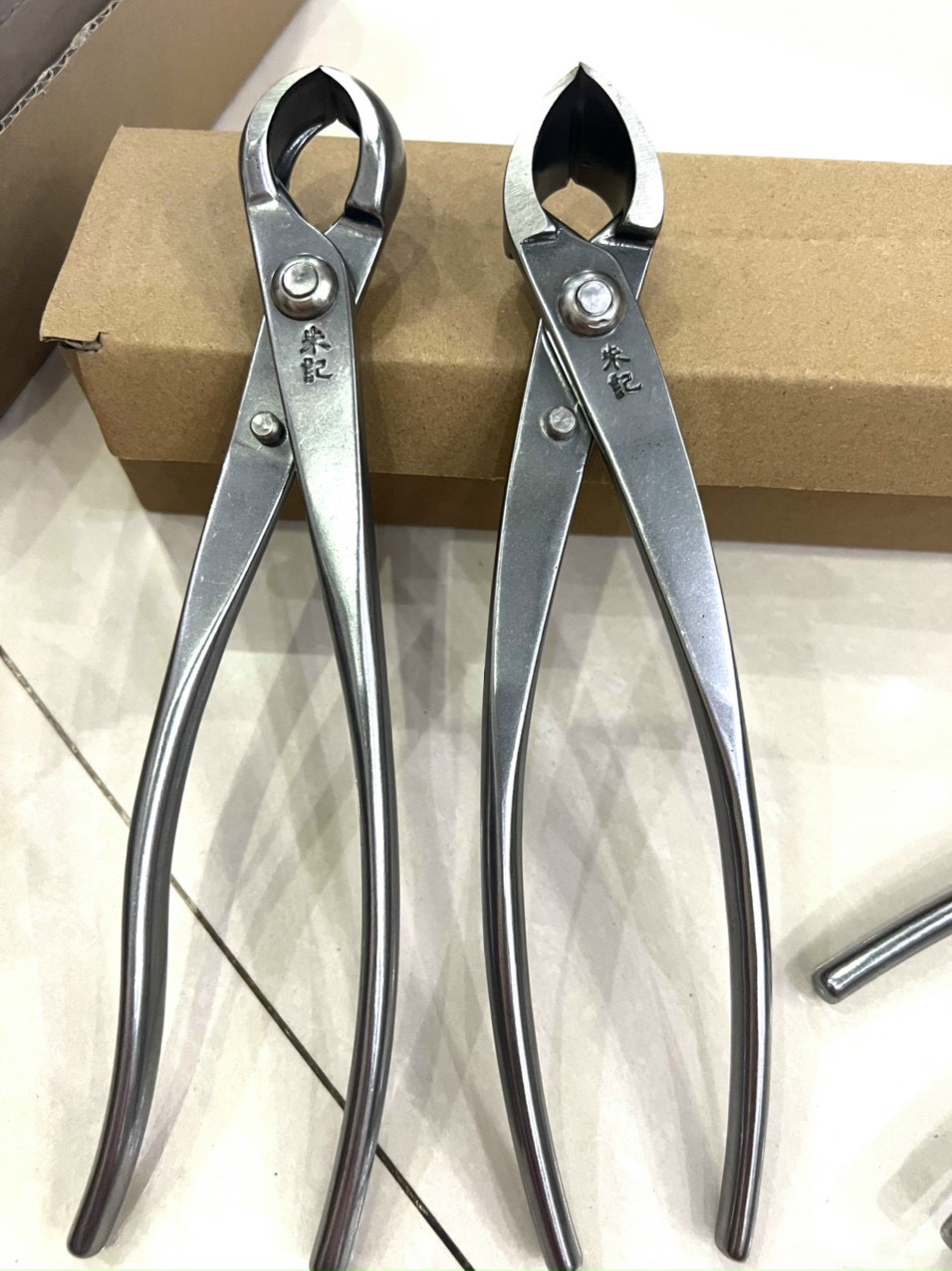 Kìm Cạp Tròn Thép Trắng Nguyên Khối Không Gỉ, Siêu Chắc và Bền ,Chuyên Dùng Cắt Sẹo, Tạo Sẹo Cây Bonsai , Cây Cảnh, Cây Kiểng