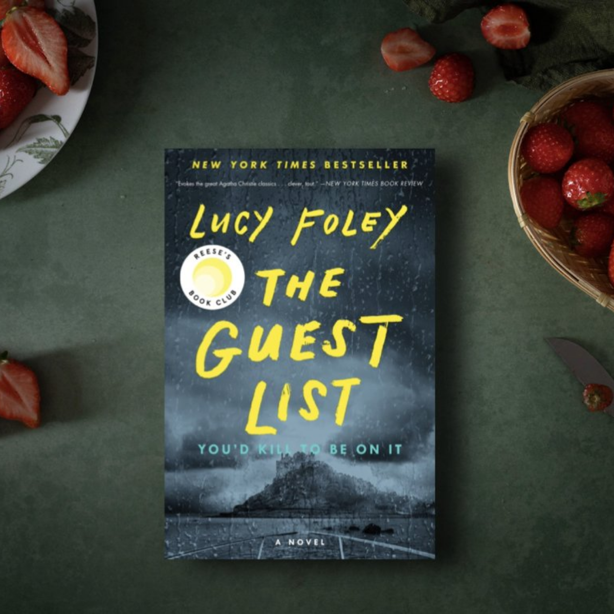 The Guest List: A Novel (Hardcover)